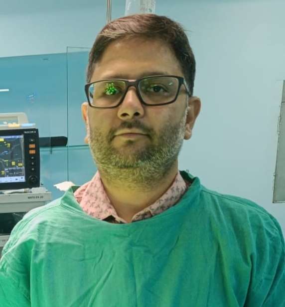Dr. Vikram Purwar